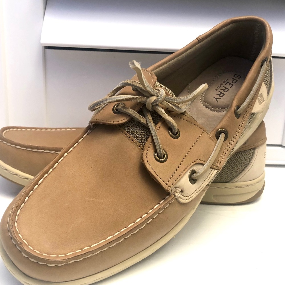 Sperry classic suede boat shoes BRAND NEW.
